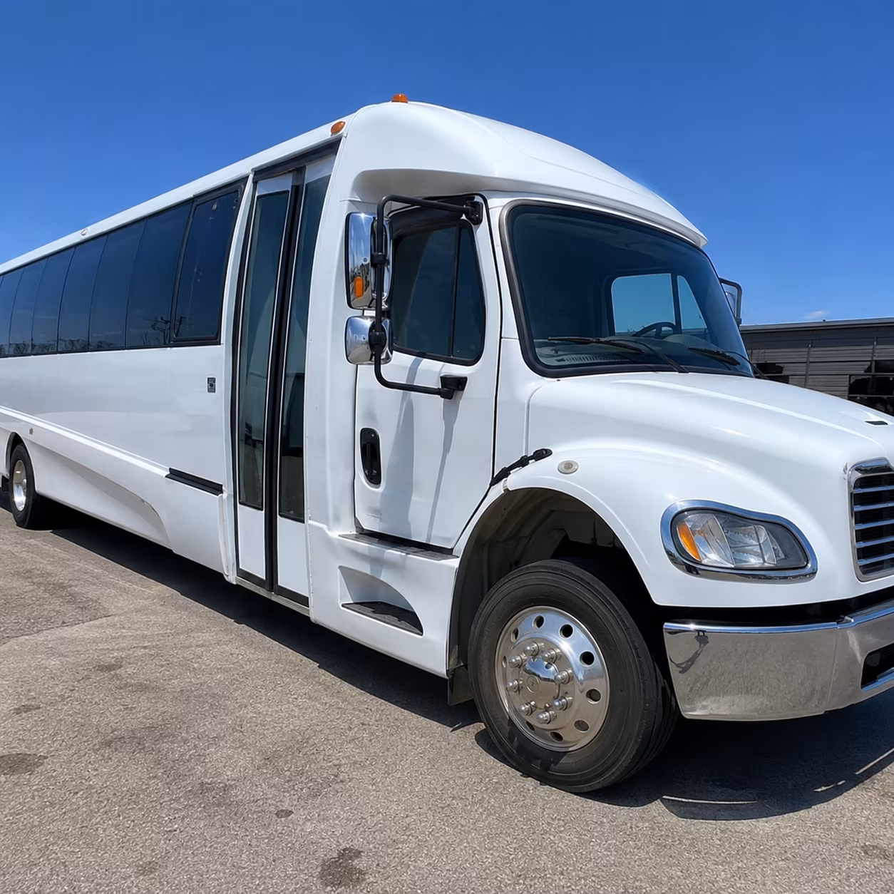 compare redding bus rentals from a network of companies in minutes