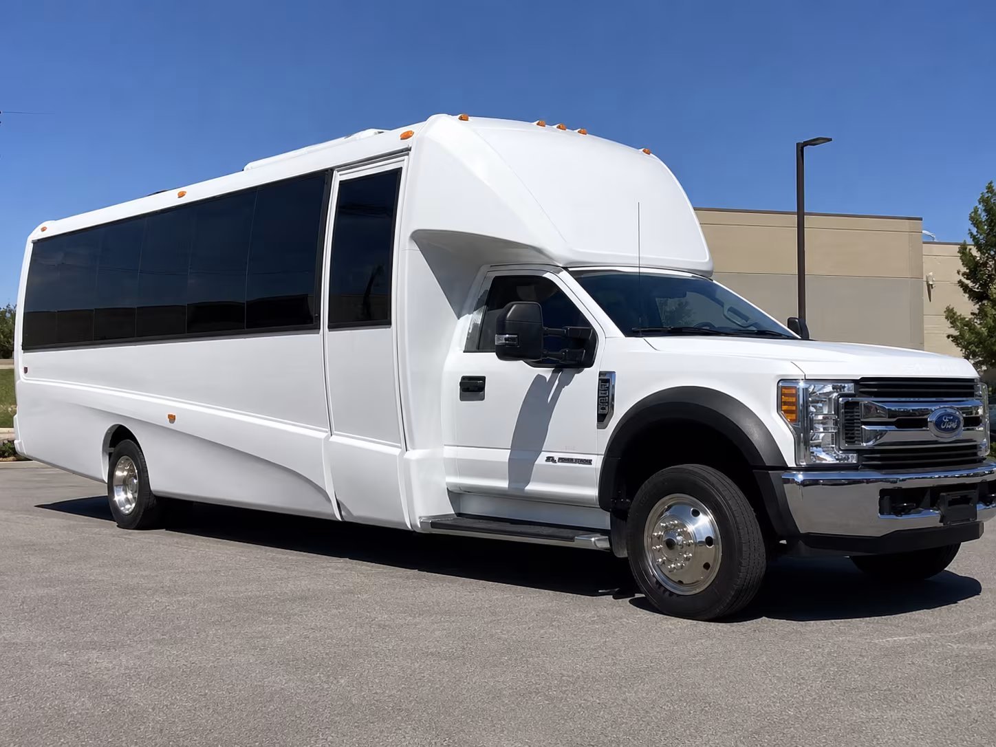 lincoln rent a charter bus for your long distance lincoln trip