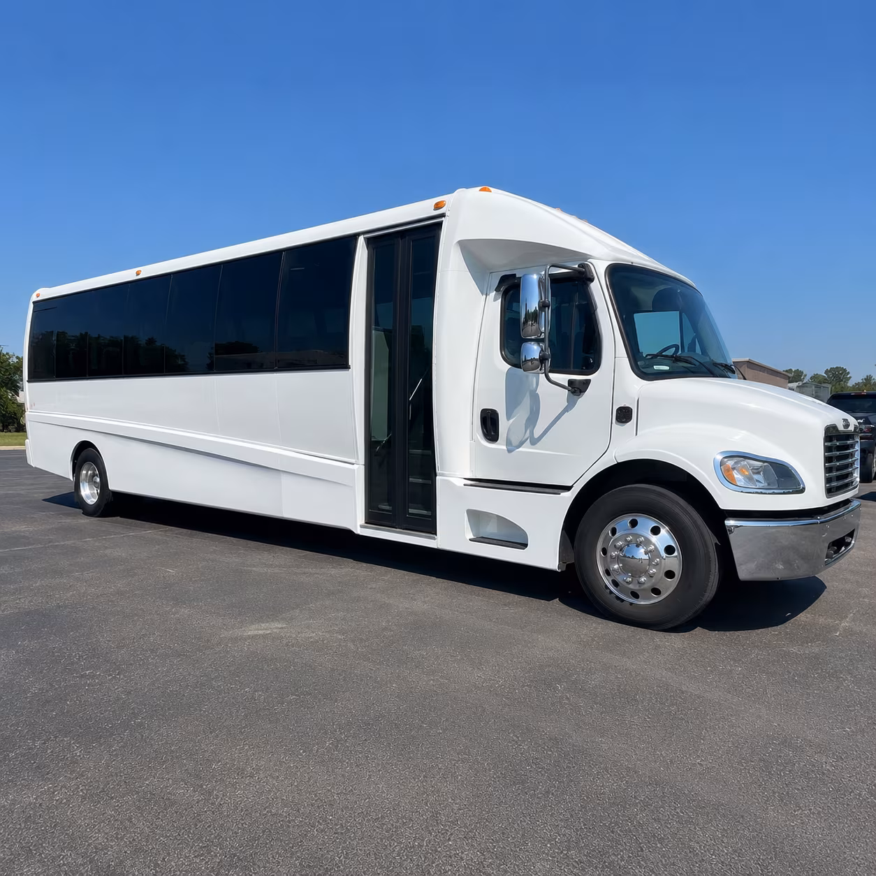 minibuses make winding roads to palo cedro and shasta lake venues easy