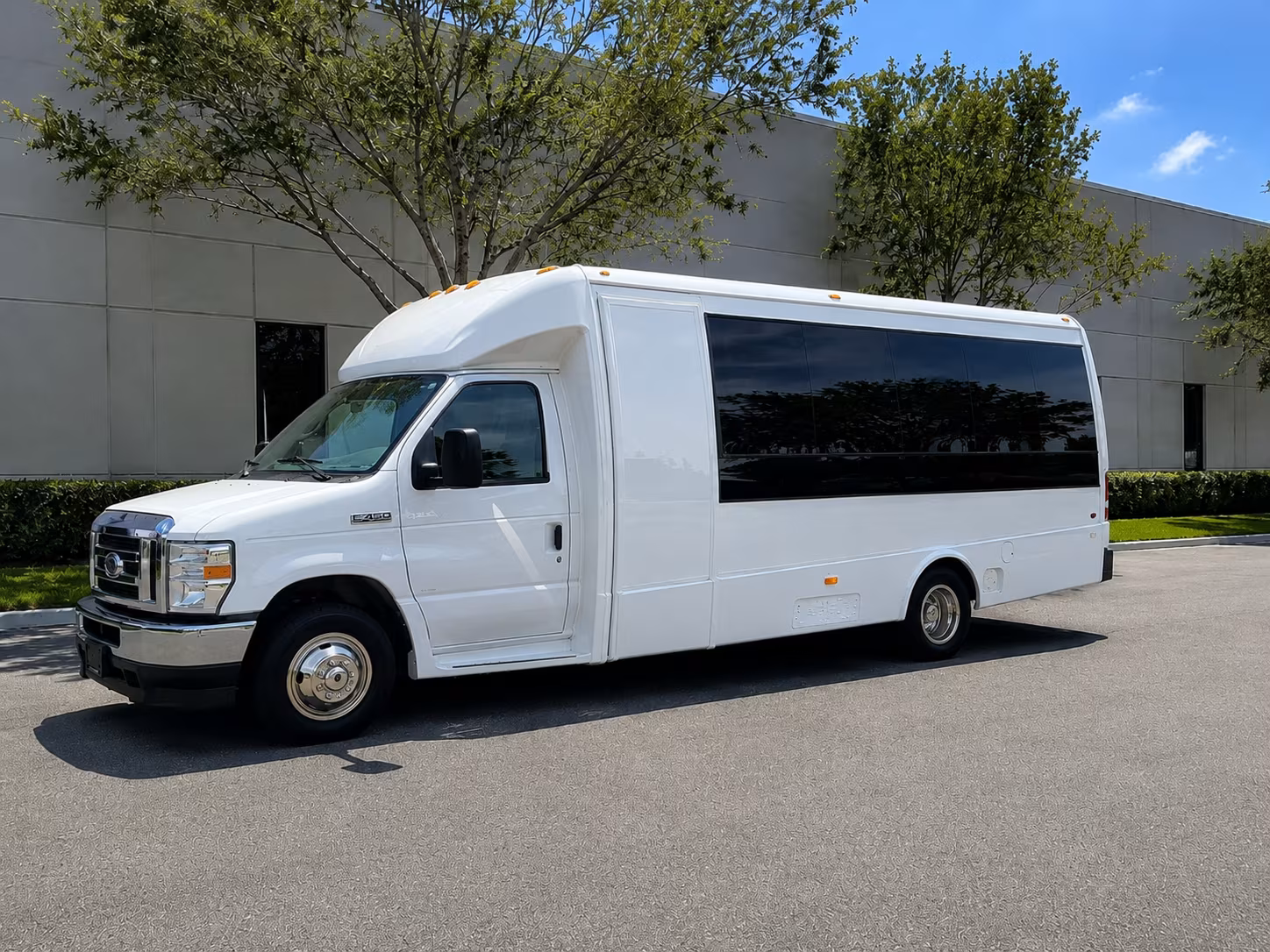 shuttle guests to sundial bridge venues without the parking scramble